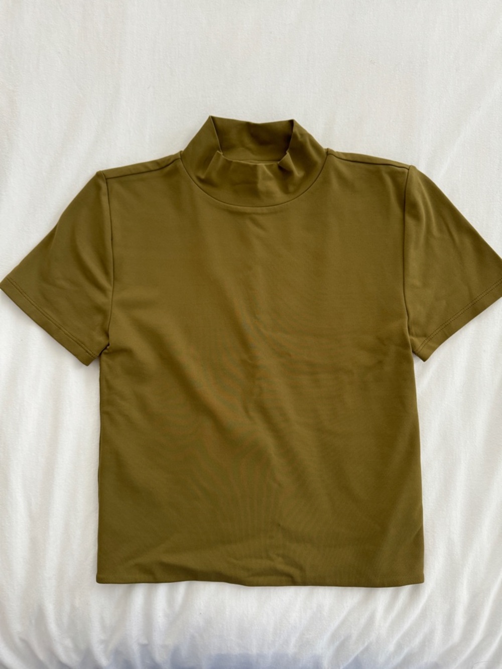 Aritzia Olive Green Short Sleeve Crop Top